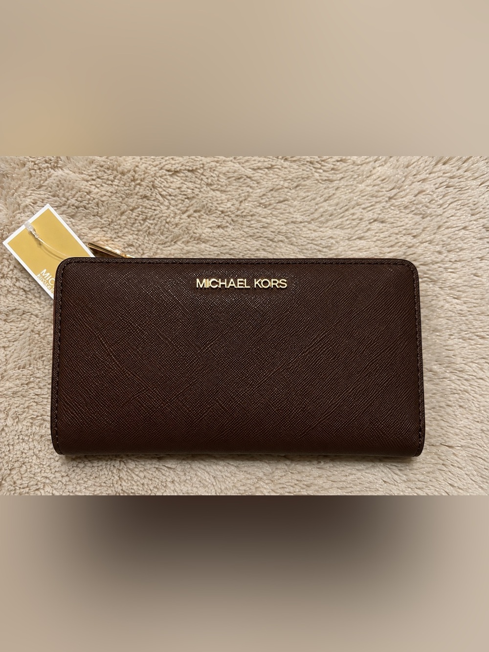 MICHAEL KORS Dark Brown Saffiano Zip-Around Wallet Classic chocolate
